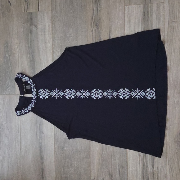 Cable & Gauge Tops - Cable & Gauge Dark Blue Sleeveless Blouse with White Embroidery